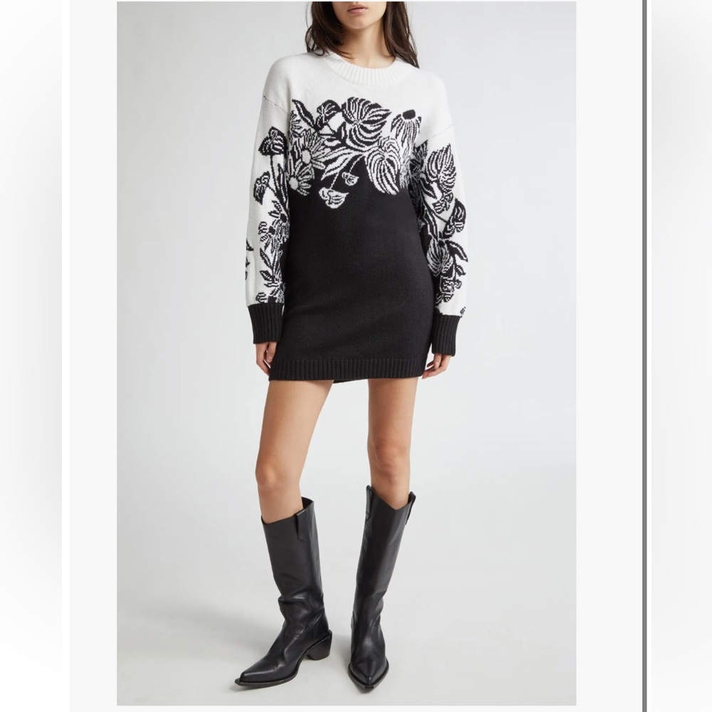 FARM RIO Surreal Garden Knit Sweaterdress Black and White Floral